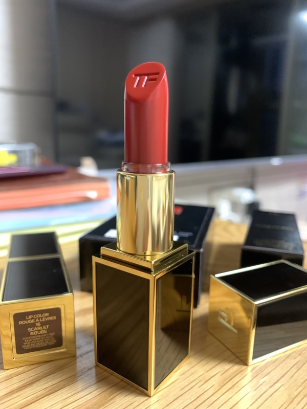 Tf Lipstick 16 Scarlett Red Creamy Moisturizing Tomato Red Matte 15 Black Tube Lipstick 06 Teasing and Flirting