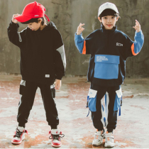 Boy tooling suit 2022 Fall new foreign air CUHK Tong Han Edition Street Hip Hop Wind Autumn Clothing Great Child Sports