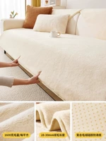 Маомао бархатно-белого цвета по весу намного превосходит вес своих аналогов.