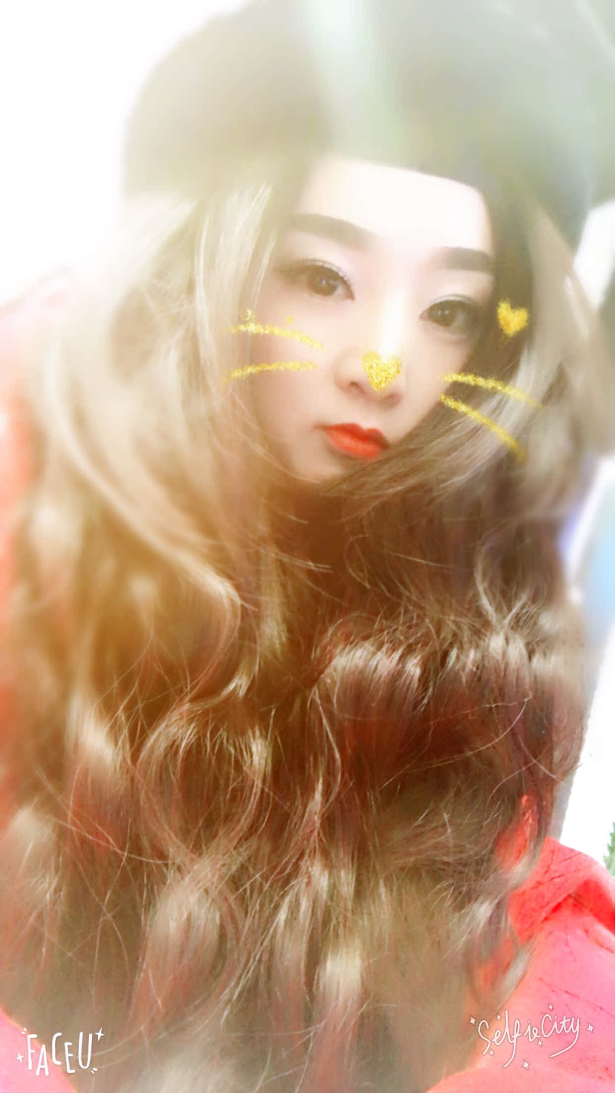 Perruque ANNA LUO  .  Les cheveux longs - Ref 2607382 Image 20