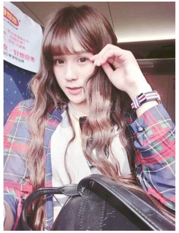 Perruque ANNA LUO  .  Les cheveux longs - Ref 2607341 Image 25