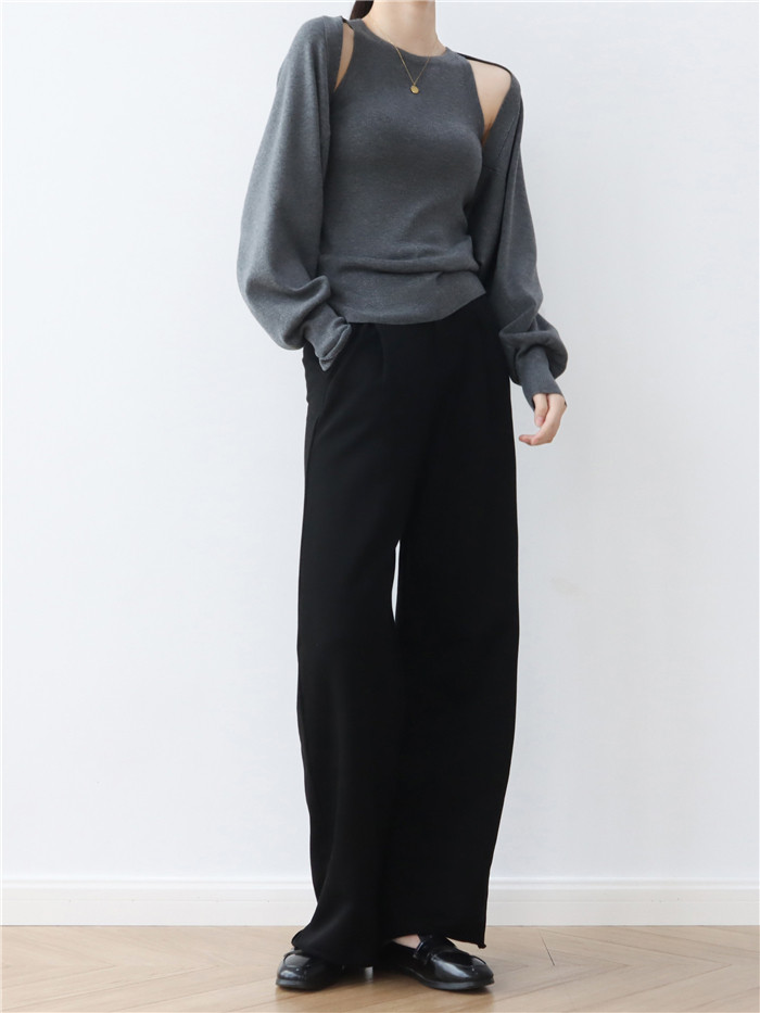 The new 2022 autumn collection of woolen knitted cardigan for women features a loose-fitting shawl with a laid-back style. It is a one-piece solid-color outerwear with a small coat pic 15
