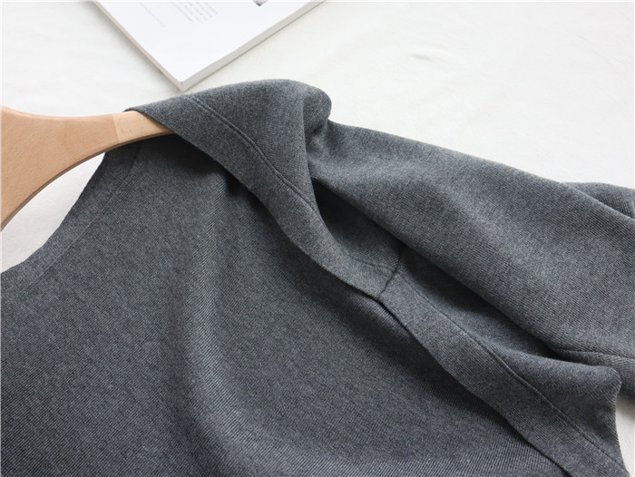 The new 2022 autumn collection of woolen knitted cardigan for women features a loose-fitting shawl with a laid-back style. It is a one-piece solid-color outerwear with a small coat pic 38