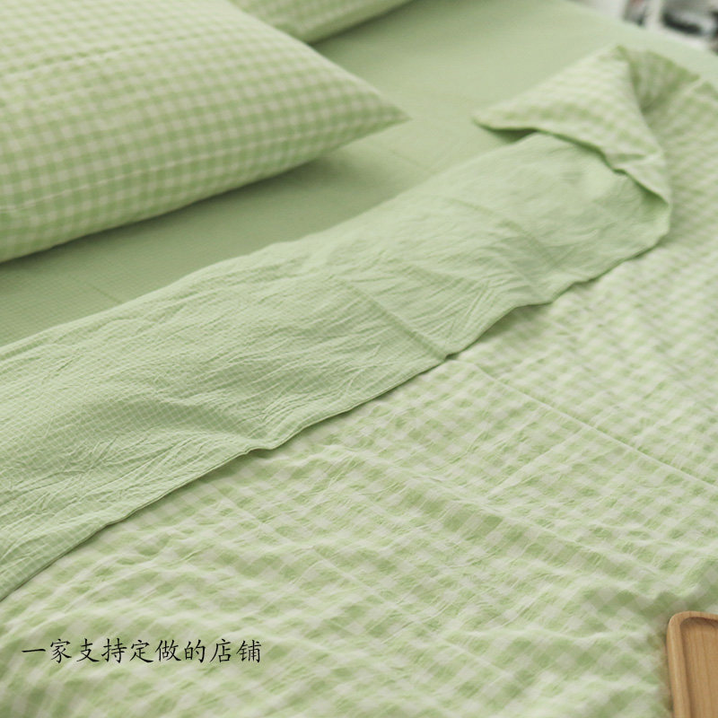 Clean cotton with clean cotton and make a single bed bed in dormitory kindergarten beds