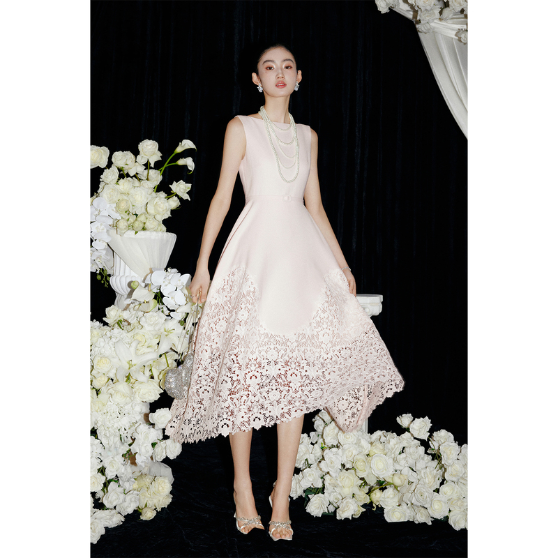 Mandyzhang's Elegant Acetate Dress, Similar to Wang Herun's Style, New Women's Lace Long Dress with a Refined Temperament Mandyzhang's Elegant Acetate Dress, Similar to Wang Herun's Style, New Women's Lace Long Dress with a Refined Temperament