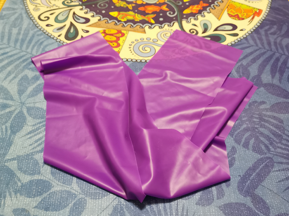 1根弹力带,4个动作,轻松练出天鹅臂