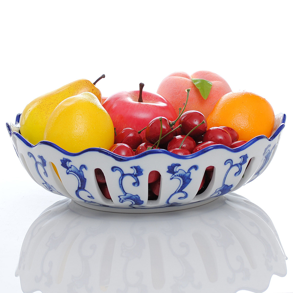 Имеются ваза тарелка и три фрукта. Ваза для фруктов для детей. Фарфор розенталь германия. Имеются ваза тарелка и три фрукта. Этажерка (ваза для фруктов) трехъярусная металлическая.