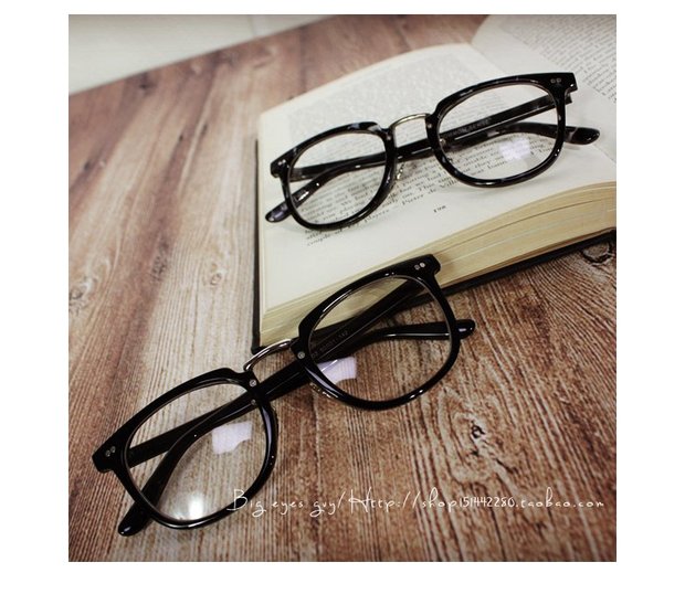 Yu Wenle với cùng một đoạn đinh tán toàn khung kính phẳng Khung thời trang da báo nghệ thuật retro có thể được trang bị cận thị kính đen