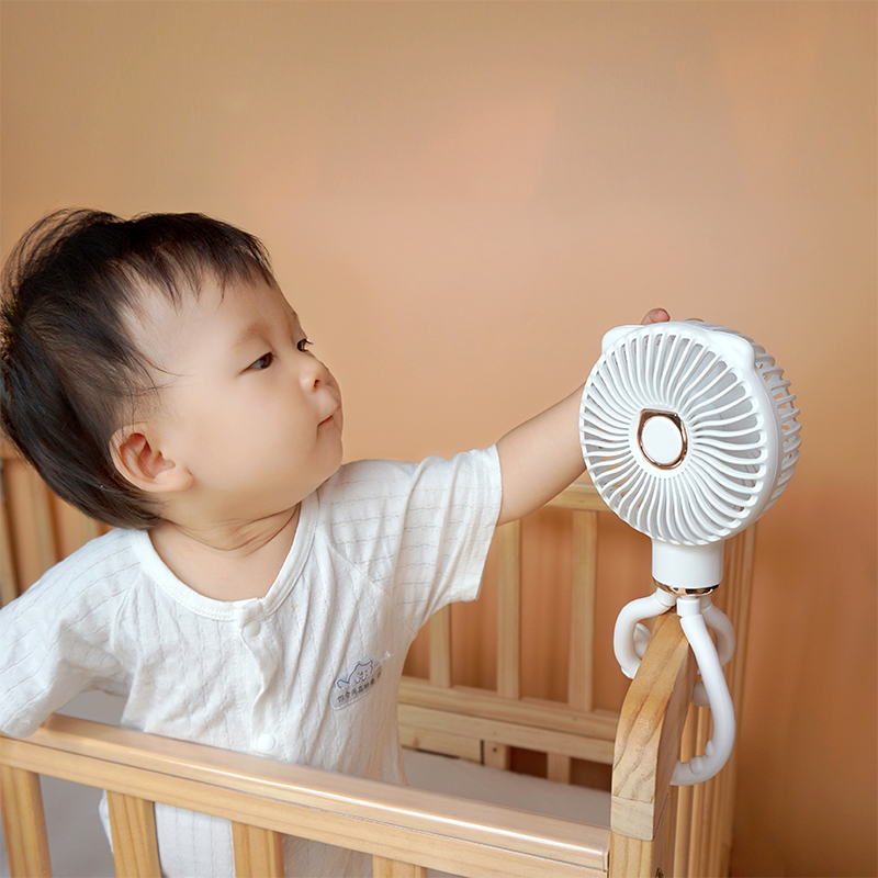 Two 360 ° rotatable baby stroller baby handheld with portable office desktop USB Deputy food fan
