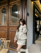 Home Spicy Hot Halo Lala Year Painting Dolls Autumn Winter Thickening of Thousand Gold Wind Autumn winter plush suede small fragrant suit