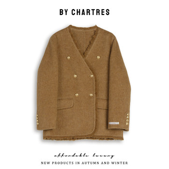 Double-breasted wool jacket design