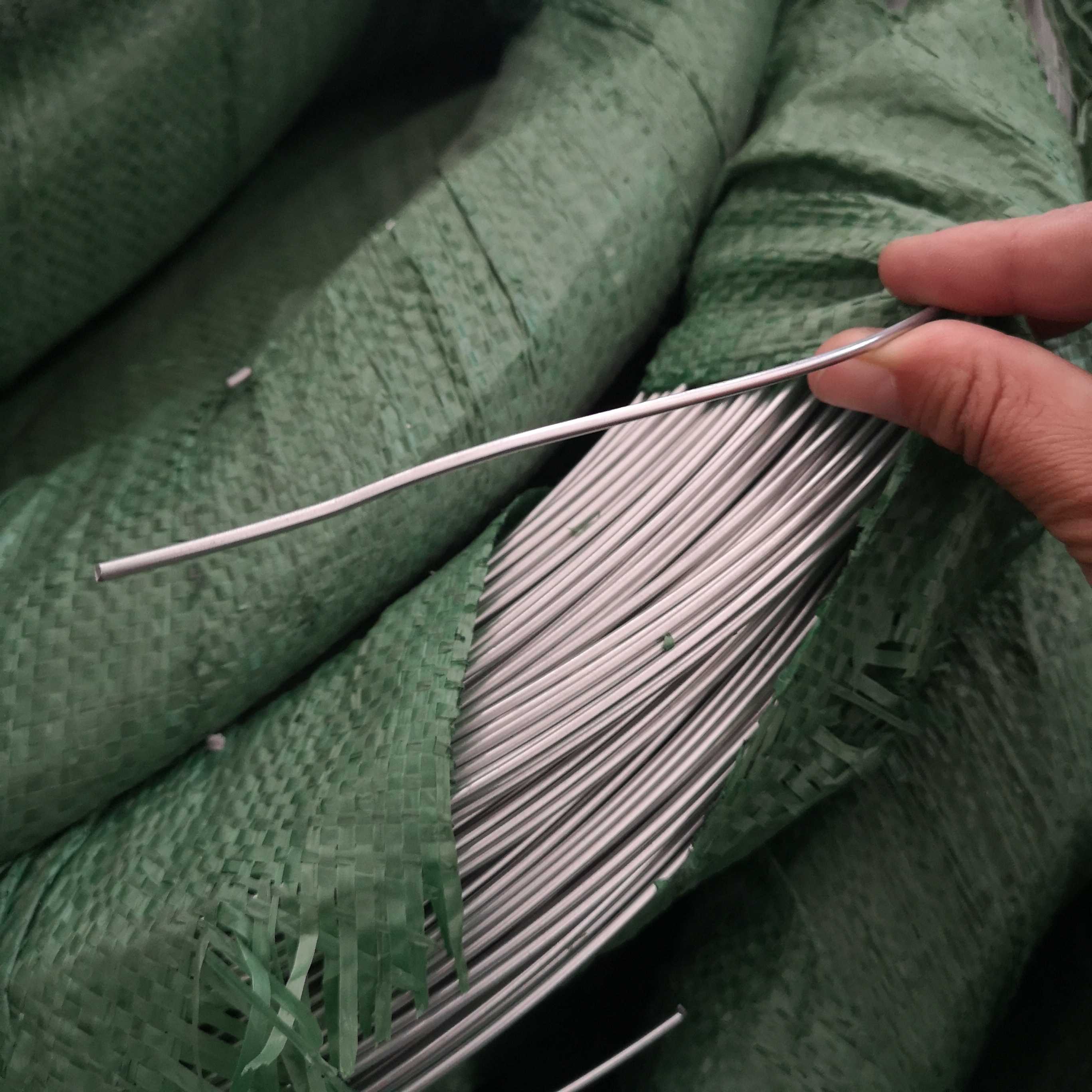 Galvanized barbed wire fence No 14 construction site anti-rust greenhouse Gardening tied breeding net Soft barbed wire thickened