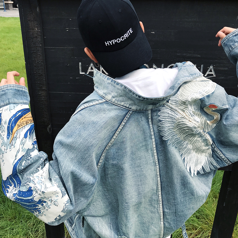 CALMMIND Phong cách Nhật Bản cần cẩu thêu thêu in quần áo denim cũ nam và nữ lỏng lẻo áo khoác đôi - Cao bồi quần áo nam