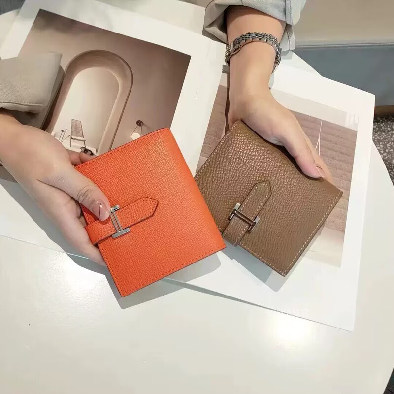 Genuine Leather Wallet for Women, Short Style with Snap Closure, 2026 Cowhide Drawstring Style, Palm Print, High-Quality, Luxury Wallet, Bi-Fold Leather Wallet
