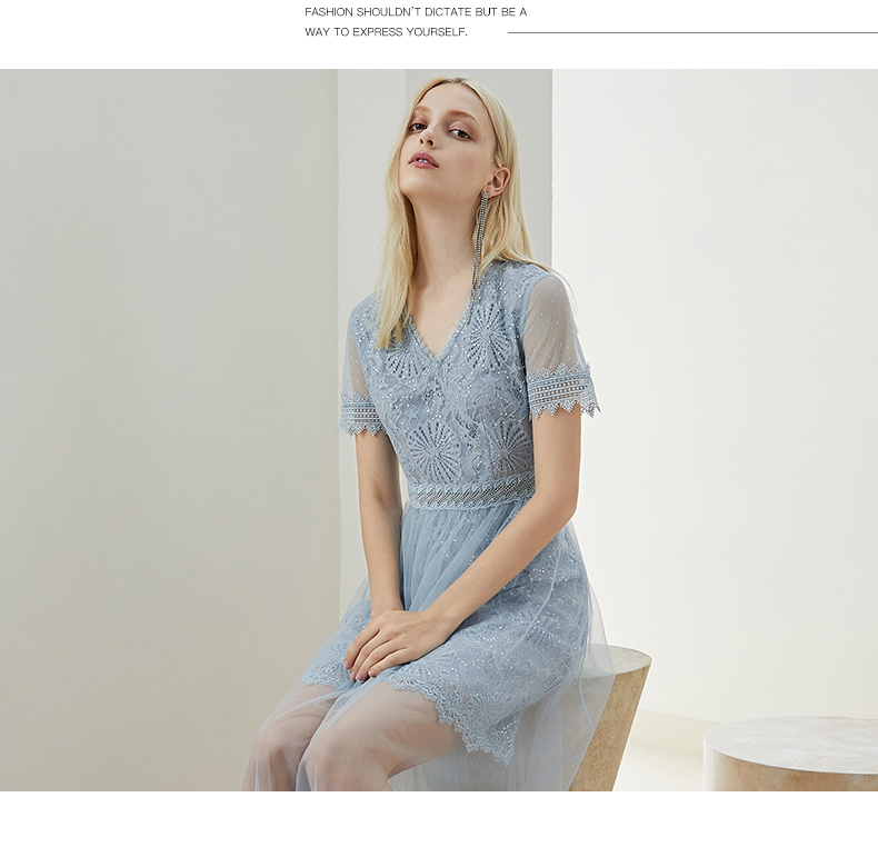 Yihua Ou Xiu 2019 hè nữ mới màu rắn v-cổ đính sequin sợi tơ tằm - Váy eo cao váy dúm eo	