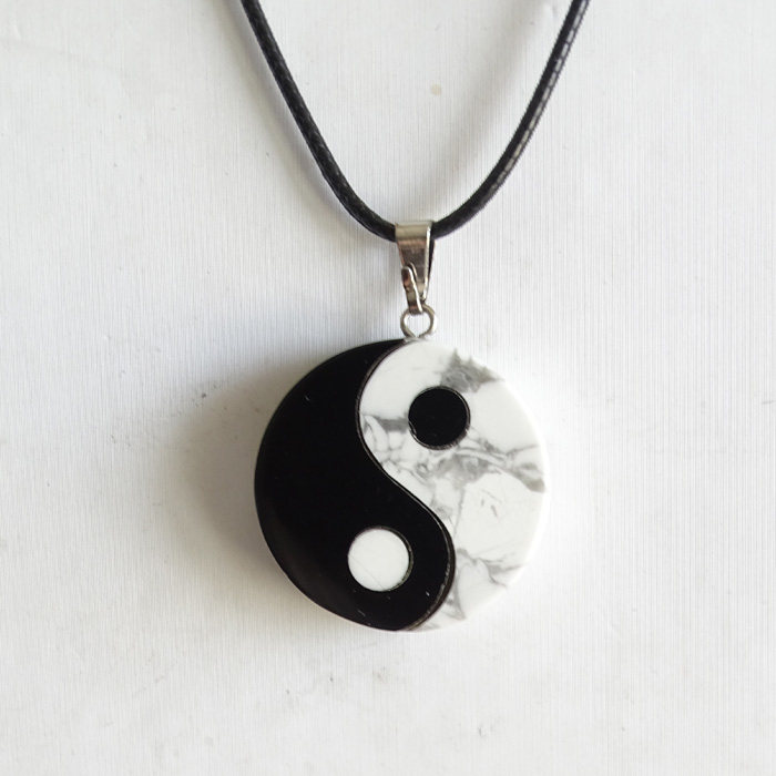 Water jade ice soul natural obsidian with white turquoise pendant Tai Chi Yin and yang fish necklace black and white with Tai Chi gossip