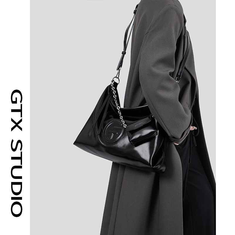 Gutianxi】Niche Autumn and Winter Tote Bag, Small Size, Large Capacity, Black, High-End Feel, Hobo Commuter Crossbody Bag for Women Gutianxi】Niche Autumn and Winter Tote Bag, Small Size, Large Capacity, Black, High-End Feel, Hobo Commuter Crossbody Bag for Women