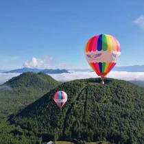 (Shop Story) Tengchong Yunnan Heshun Ancient Town Volcano Hot Sea Bait Wire Great Rescue Jade Amber Myanmar