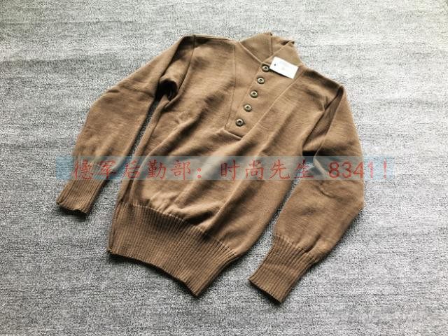 Brand new US Lujun 5 grain button sheep sweater thickened warm wool pure color beating bottom V collar < Rage > The Same Paragraph