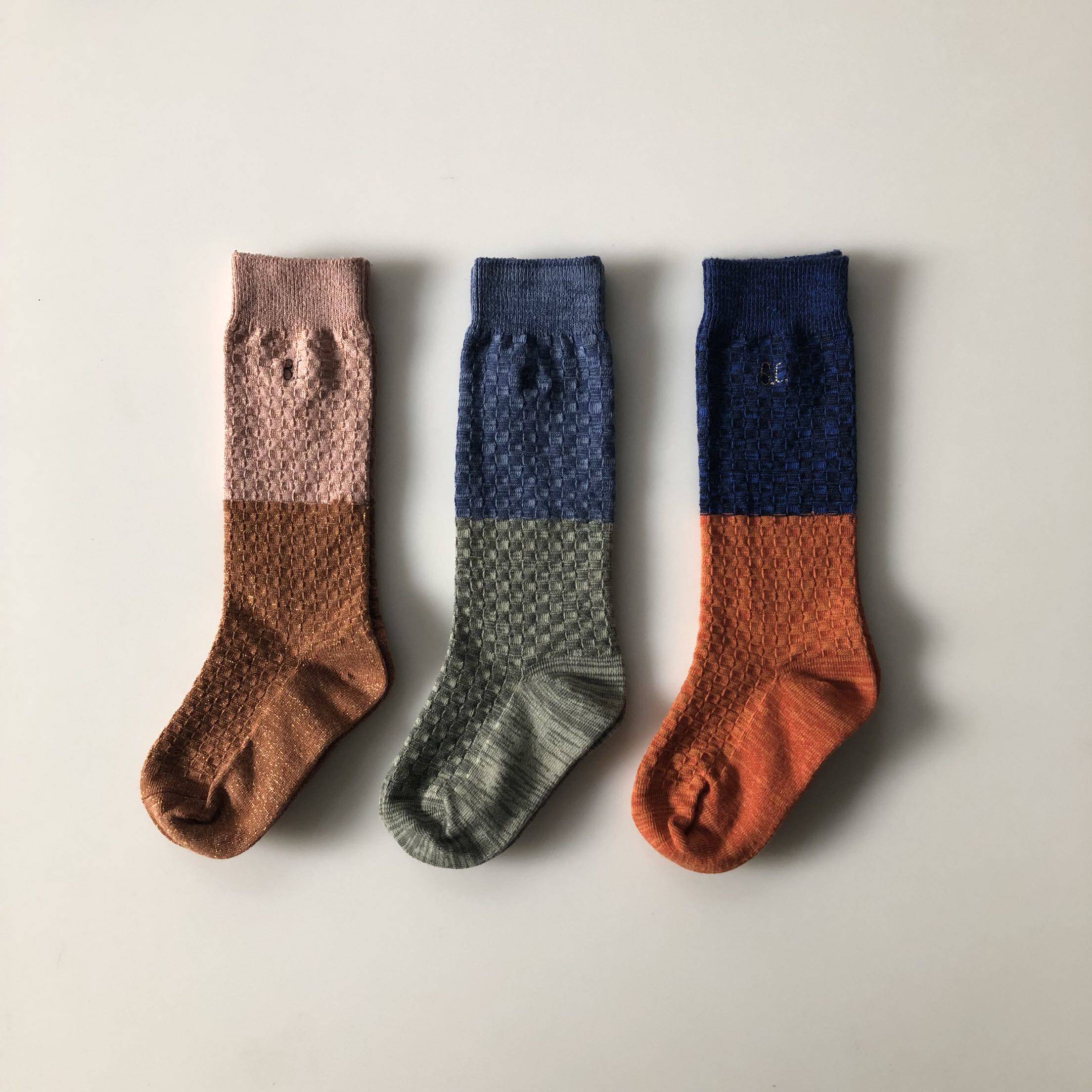 2018 Autumn Winter New European And American Wind Golden Silk Bright Silk Dark Tattoo Color Collision Color Child Girl Midcylinder Socks Warm