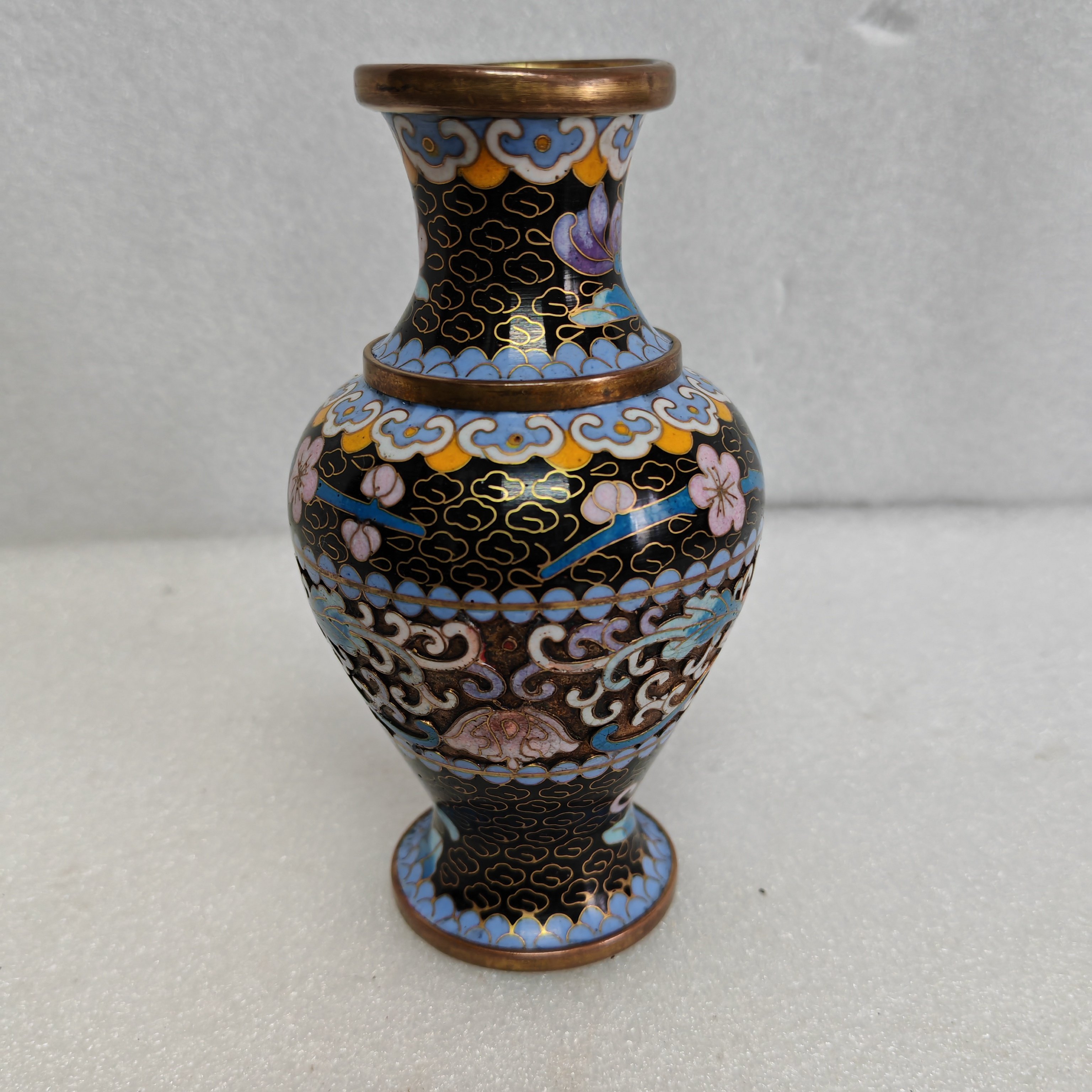 7080年代出口创汇手工铜胎景泰蓝花瓶，真·国粹级收藏好物？-景泰蓝-淘宝百科网