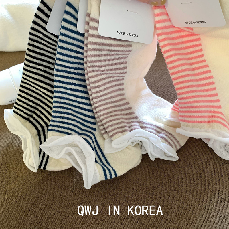 White Lace Striped Socks That Are Aesthetically Pleasing, Imported from Korea, Spring and Summer Women's Short Cotton Socks, Sweet and Cute White Lace Striped Socks That Are Aesthetically Pleasing, Imported from Korea, Spring and Summer Women's Short Cotton Socks, Sweet and Cute