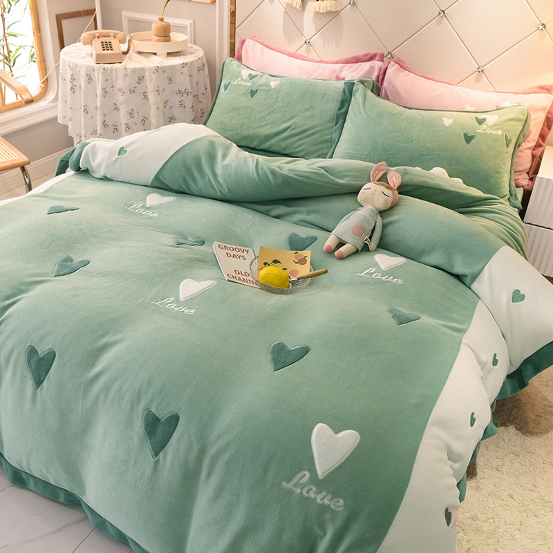 Loving Zhen Cotton Suede Four Pieces Upscale Milk Suede Bed Linen Thickened Coral Suede Quilt Cover With Suede Heart-shaped Bed Supplies