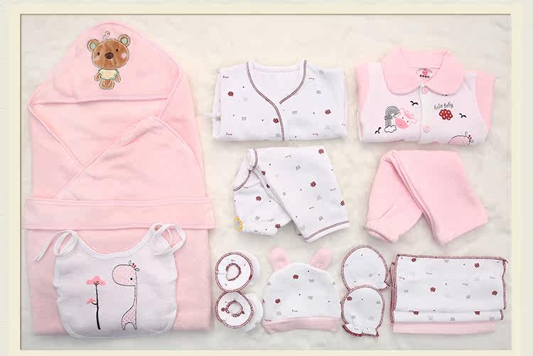Coffret cadeau pour bébé - Vêtements + Fournitures - Ref 1952424 Image 17