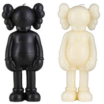 Empty KAWS exhibition candle super aroma global limited 500 body