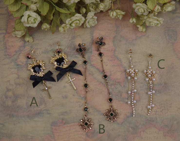 *Carols II*Water Drilling Cross Pearl Ear Nails - A Classical Gothic Lolita Accessories