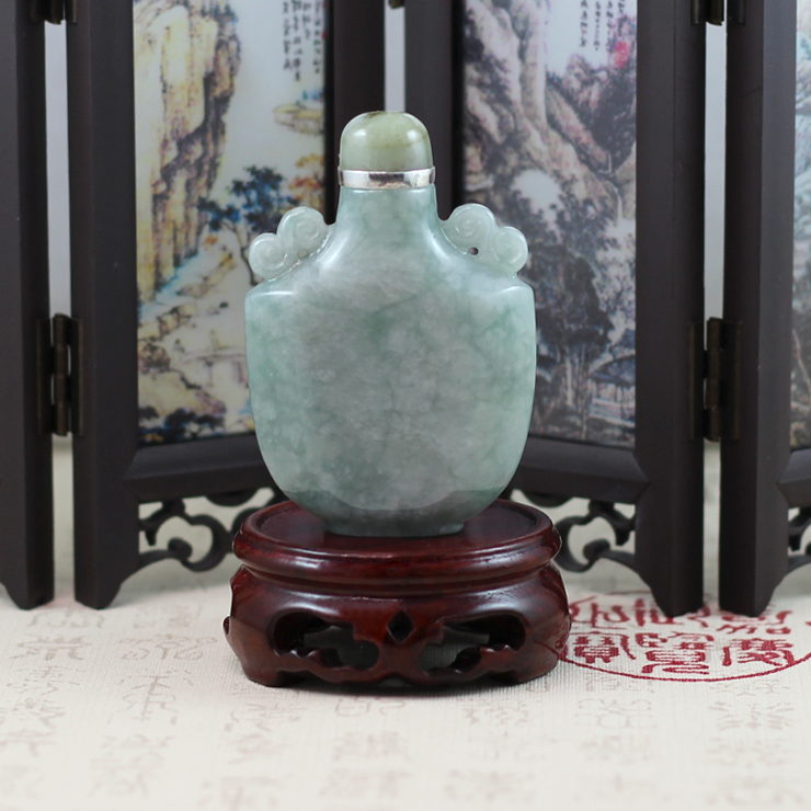 翡翠鼻烟壶：精致与文化交融的艺术品--淘宝好物网