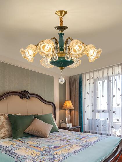 American-Style All-Copper Living Room Chandelier, European-Style Ceramic Crystal Vintage Lighting, High-End and Elegant Copper Lamp for Villa Lobby and Dining Room