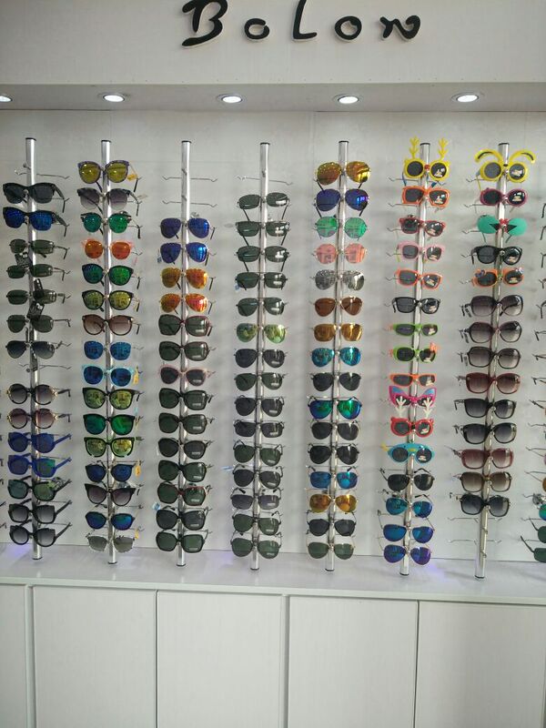Promotional Glasses Display Stand Aluminum Alloy Wall-Mounted Glasses Holder Sunglasses Display Rack 6-20 Pairs