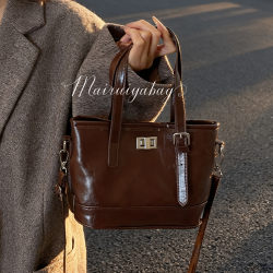2025 Niche Design New Women's Bag Retro Lightweight Lock Buckle Handbag Casual Bucket Bag Single Shoulder Crossbody Bag