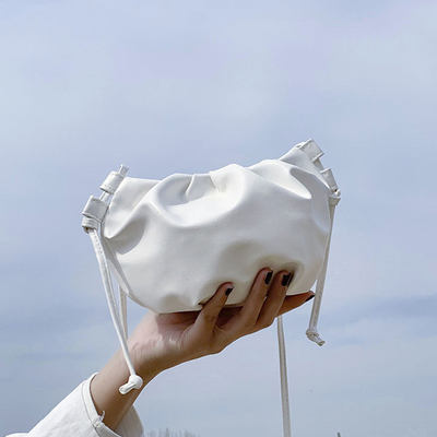 2020 new trendy summer bag, fresh, soft, cloud-shaped, red envelope, loose change, cute, super mini dumpling bag