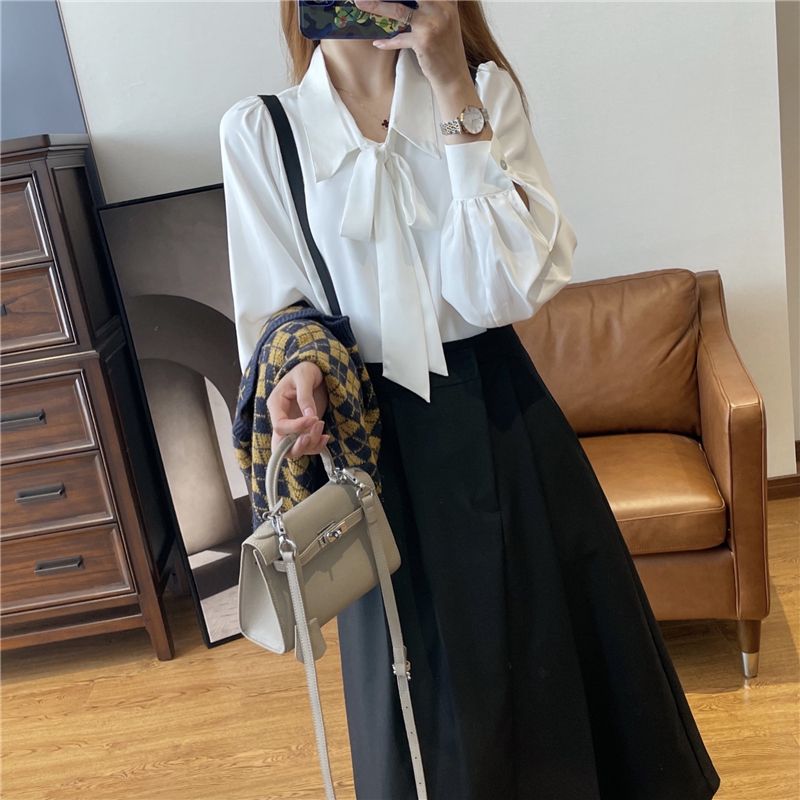 Temperament Slightly sweet loose Elegant Lacing Butterfly Knot Long Sleeve Lantern Sleeves White Shirt Woman 2021 New Fall