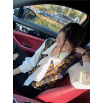 Out of Japan laminated to warm fallen leaves rhombus lattice wool Ma Haimao tattoo V collar Machia female short section 2021 Fall