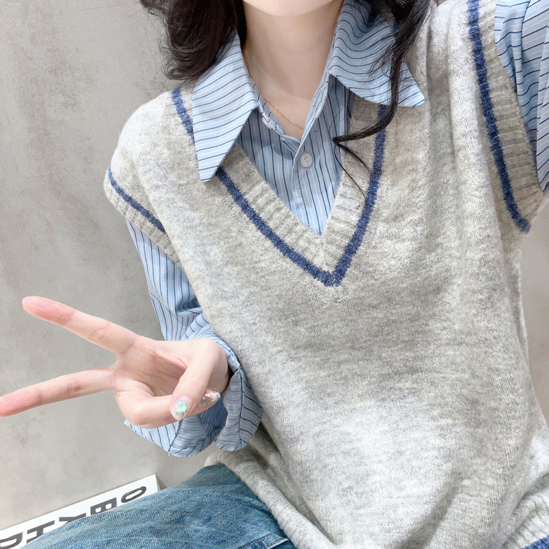V-Neck Pullover Knitted Vest for Women 2026 Autumn and Winter Korean Style Age-Reducing Loose Slimming Layered Sleeveless Sweater Vest