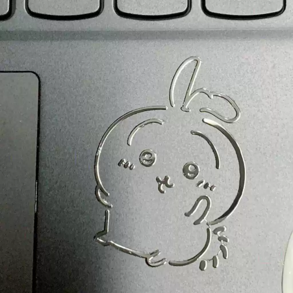 Металлическая наклейка Xiaohongshu chiikawa kawaii, декоративная для ноутбука и телефона, серебристая