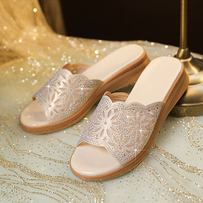 Middle-aged women's slippers, mom's cool slippers, women's summer outerwear, fashionable soft-soled, anti-slip and comfortable flat sandals, women's shoes