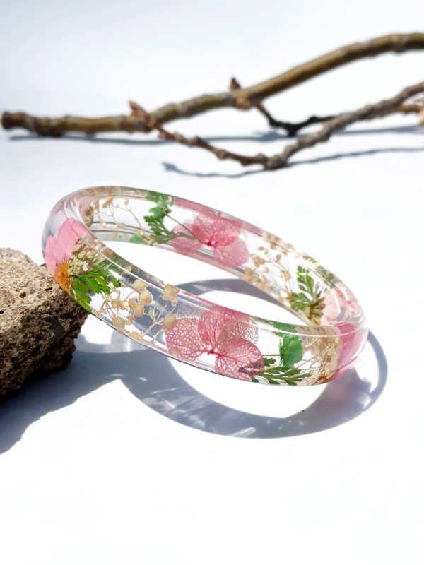 Forest-Style Fairy-Like Niche Design Natural Eternal Flower Resin Epoxy Bracelet with Gentle Temperament, New Chinese-Style Handmade Accessory