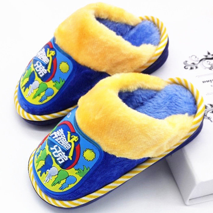 Pantoufles enfants en suède pour hiver - Ref 1014863 Image 11