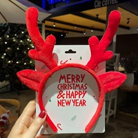 Ухо большие рога. Красные