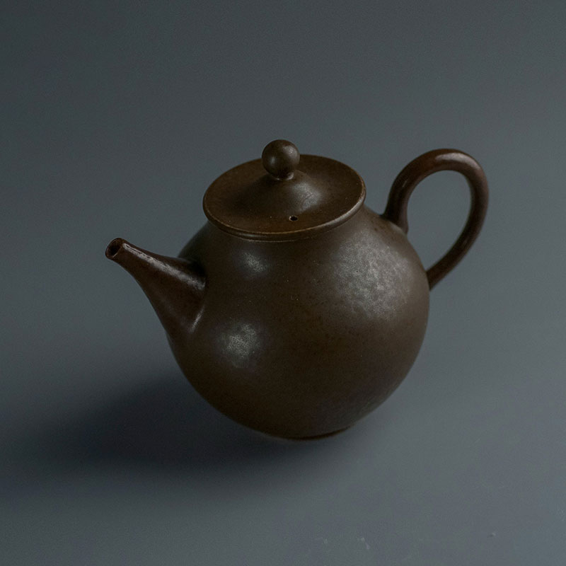 Jingdezhen ceramic teapot home tea kettle black tea tea is the tea pot of kung fu tea pot of tea