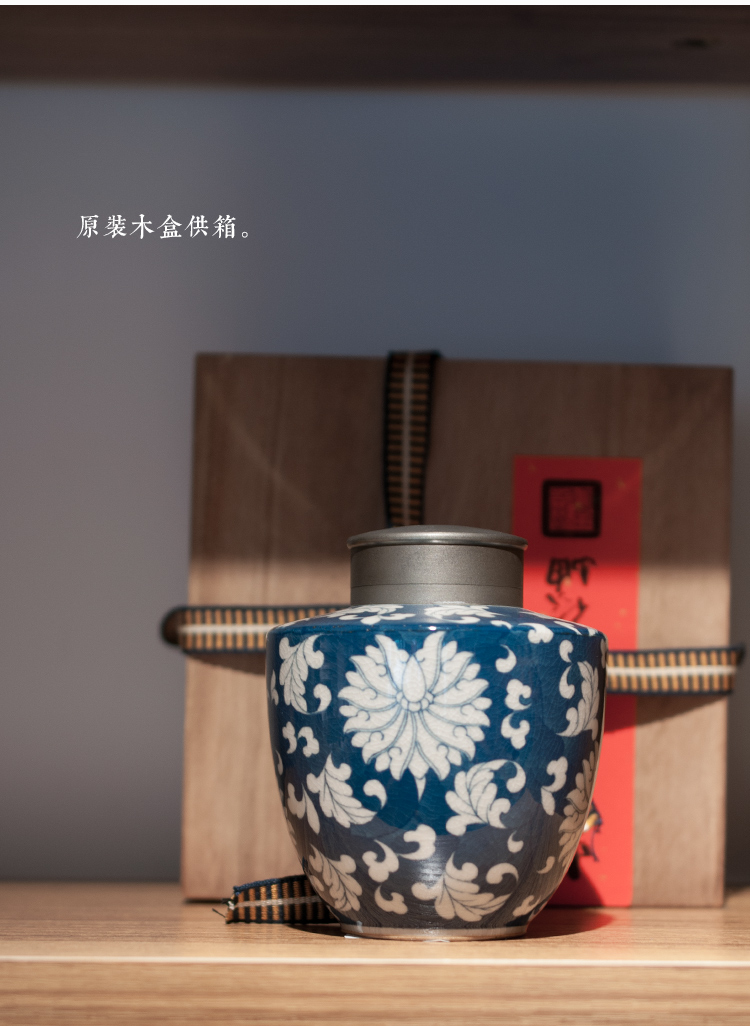 Jingdezhen ceramic tea pot seal moisture small household receives deposit tea store POTS with cover tea container