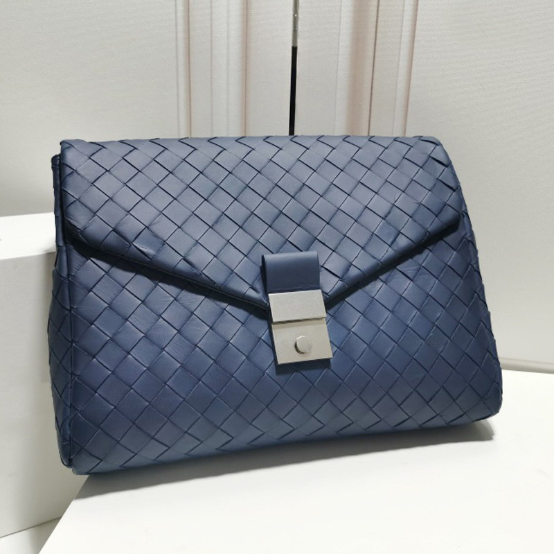 New Men's Leather Handbag Fetal Cowhide Large Capacity Lock Clutch Business Casual Handwoven Men's Bag