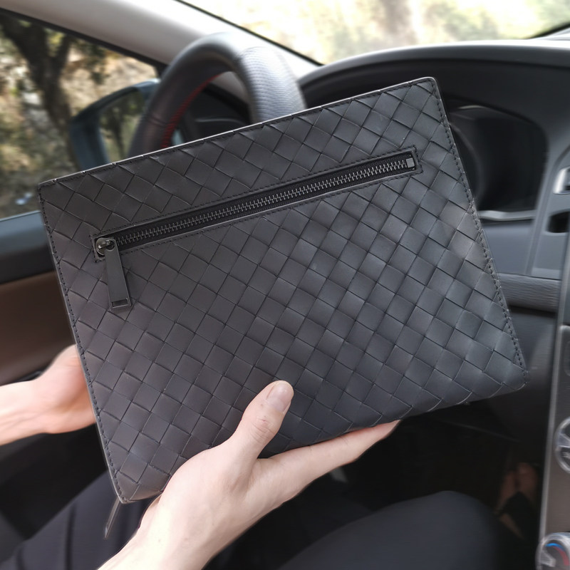 Admission Pack New tide Male Fetal Calf Leather Woven Handbags Business Men's Handbags Letter Enveloping Casual Armpit