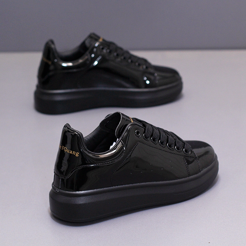 All-Black Leather Height-Increasing Casual Sneakers for Men, Trendy Versatile Patent Leather Sneakers, Thick-Soled Couple Sneakers for Men