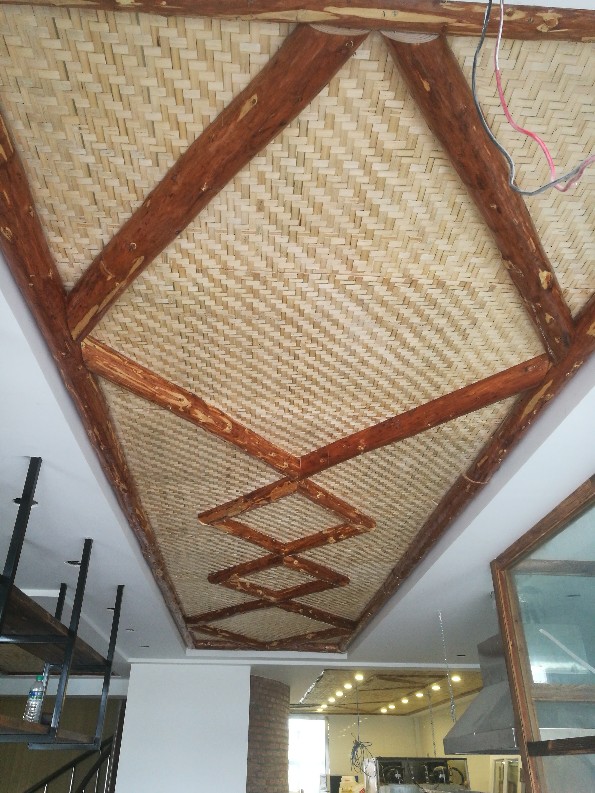 Custom decoration ceiling bamboo mat construction site grass mat decoration wall decoration material farm hotel bamboo weaving