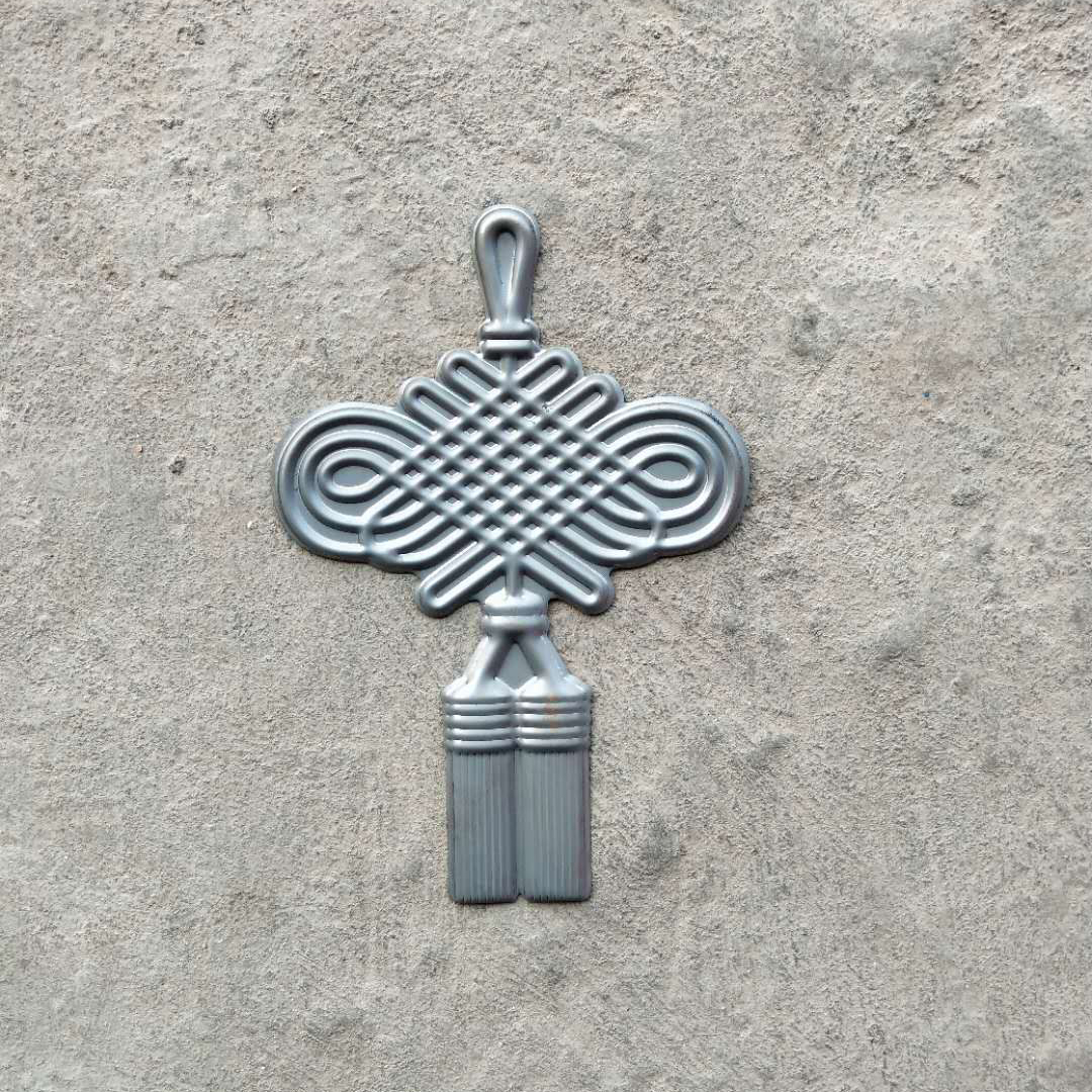 Iron art to press the Chinese knot Chinese knot iron art decoration flowers traditional festive iron art lanterns